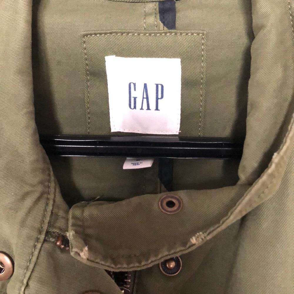 Medium GAP Jacket - Picture 3 of 3